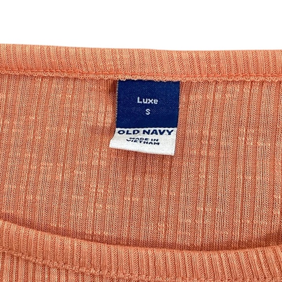 Old Navy Long Sleeve Luxe Crew Neck Top Apricot Color, Small NWT - Picture 4 of 9